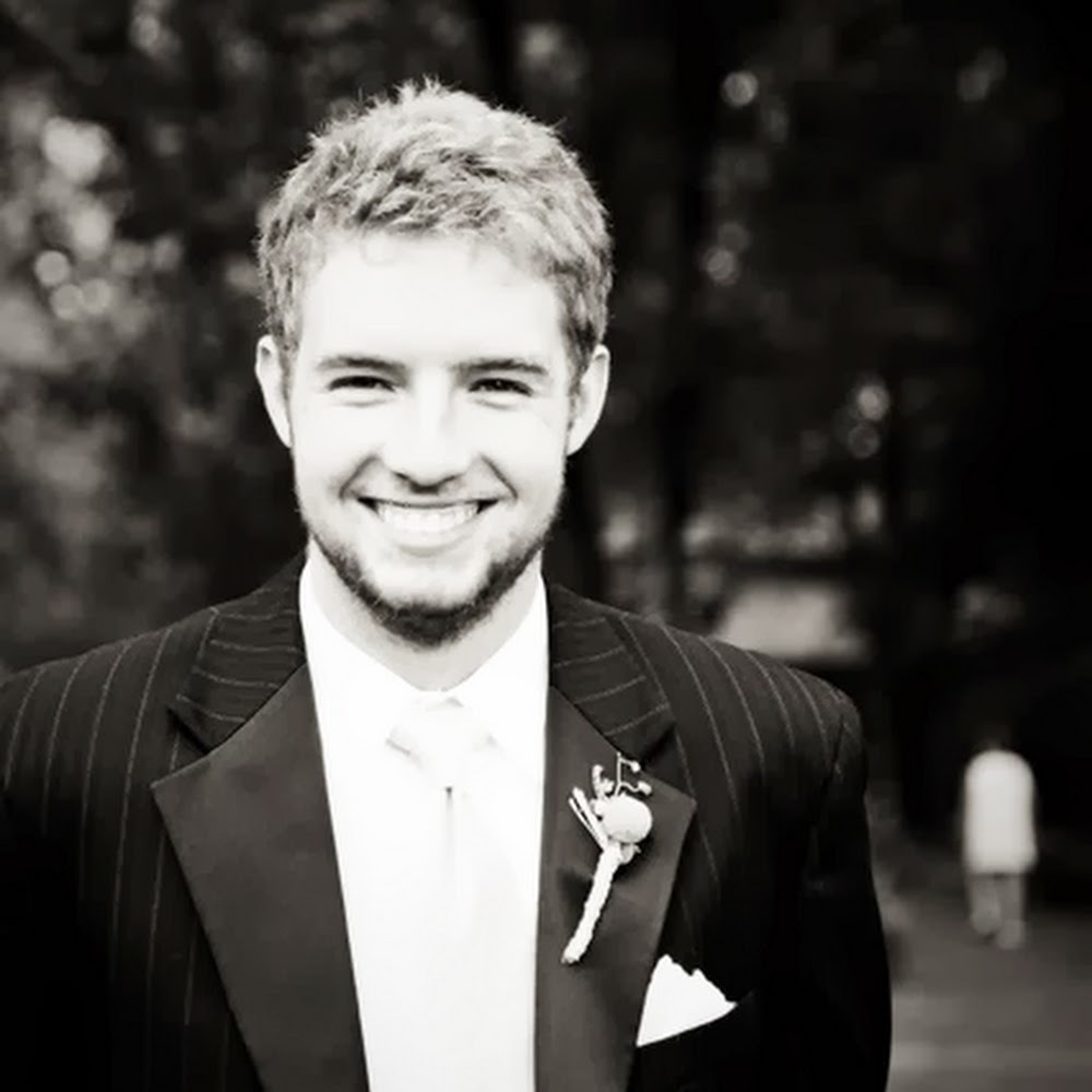 Meet your Posher, Alex